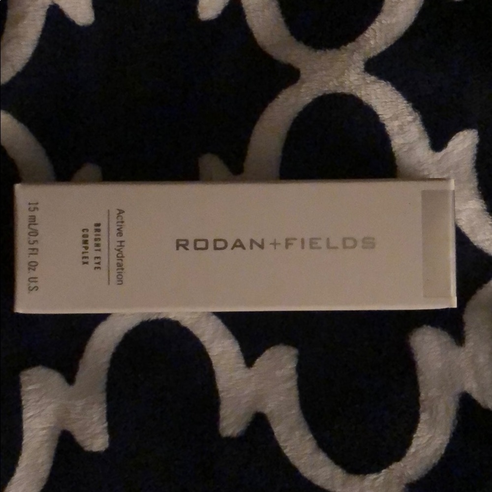 Rodan and Fields  Hydration Bright Eye Complex